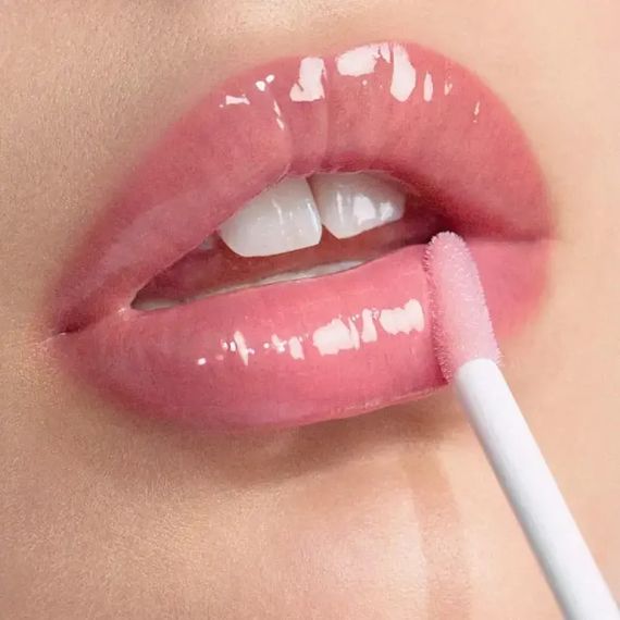 Блеск для увеличения объема губ Gucci Gloss À Lèvres Hydrating Plumping Lip Gloss - 219 Bertha Pink (6 мл) | Зображення 1