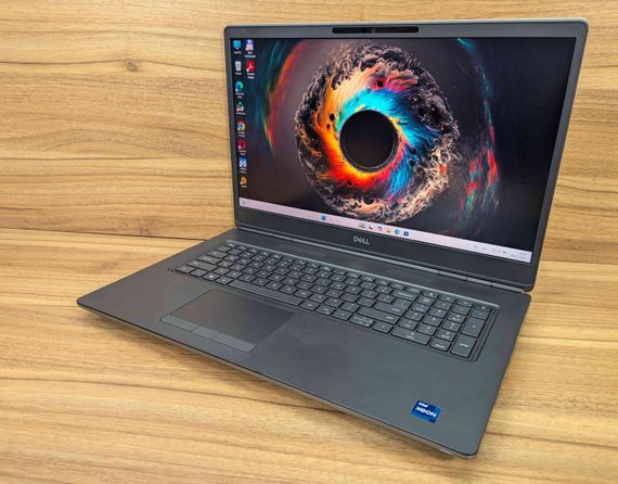 Мобільна робоча станція Dell Precision 7760 / 17.3" (3840x2160) IPS / Intel Xeon W-11855M (6 (12) ядер по 3.2 - 4.9 GHz) / 32 GB DDR4 / 1000 GB SSD / nVidia RTX A4000, 8 GB GDDR6, 256-bit / WebCam / Windows 11 б/в | Зображення 4