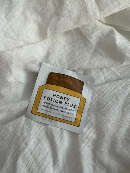 Восстанавливающая маска Farmacy honey potion renewing antioxidant hydration mask (5 g)