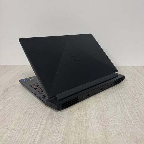 Игровой ноутбук Б-класс Dell G15 5511 / 15.6" (1920x1080) IPS / Intel Core i7-11800H (8 (16) ядер по 2.3 - 4.6 GHz) / 16 GB DDR4 / 512 GB SSD / nVidia GeForce RTX 3050, 4 GB GDDR6, 128-bit / WebCam б/у | Зображення 7