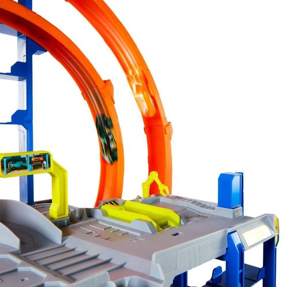 Игровой набор Гараж с мега петлей Hot Wheels City Mega Loop Garage | Зображення 3