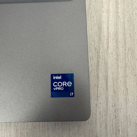 Ультрабук Б-класс Dell Latitude 5521 / 15.6" (1920x1080) IPS / Intel Core i7-11850H (8 (16) ядер по 2.5 - 4.8 GHz) / 16 GB DDR4 / 512 GB SSD / nVidia GeForce MX450, 2 GB GDDR6, 64-bit / WebCam б/у | Зображення 3