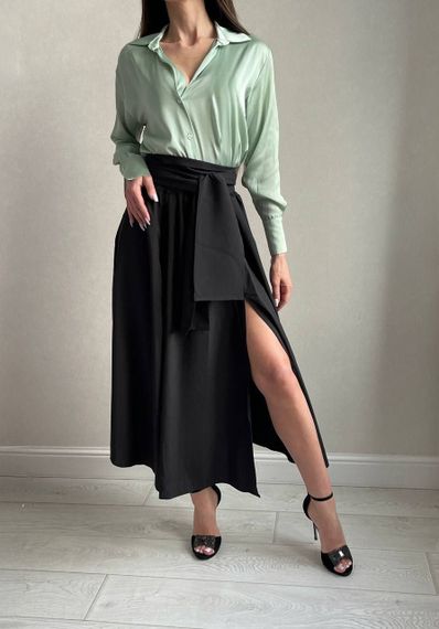 Женская легкая юбка миди софт с разрезом DK111 цвет черный, размер onesize 42/48