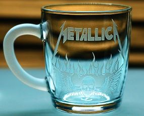 Стеклянная чашка 350 мл Metallica с гравировкой кружка для фаната металла Рок атрибутика подарок металлисту