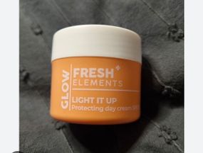 Захисний крем з ефектом сяяння шкіри FRESH ELEMENTS Glow Protecting Day Cream SPF25 15 ml