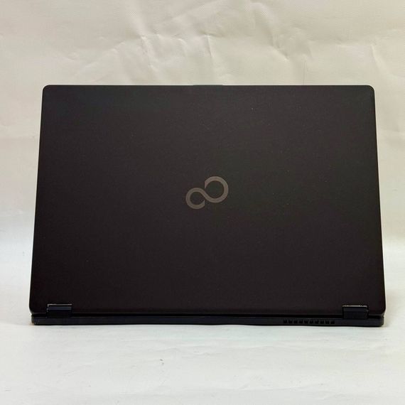 Ноутбук Fujitsu Lifebook U757 / 15.6" (1920x1080) IPS / Intel Core i5-6200U (2 (4) ядра по 2.3 - 2.8 GHz) / 8 GB DDR4 / 256 GB SSD / Intel HD Graphics 520 / WebCam / 3G / Windows 10 Pro б/у | Зображення 6