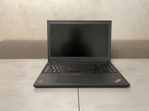 Ноутбук Lenovo ThinkPad T550 / 15.6" (1920x1080) TN / Intel Core i5-5300U (2 (4) ядра по 2.3 - 2.9 GHz) / 16 GB DDR3 / 256 GB SSD / Intel HD Graphics 5500 / WebCam / Fingerprint б/у + Подарок Проводная мышь / USB | Зображення 2