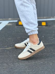 жіночі кеди