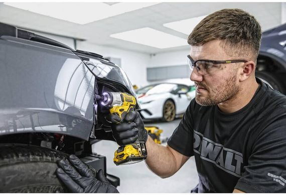 Шуруповерт аккумуляторный ударный бесщеточный 163Нм DeWALT DCF801N | Зображення 2