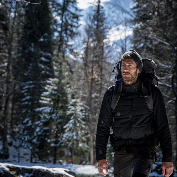 Куртка чоловіча Trek 50 для гірського трекінгу 0°C чорна - M | Зображення 4