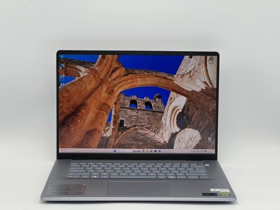 Ігровий ноутбук Б-клас Dell Inspiron 16 Plus 7640 / 16" (2560x1600) IPS / Intel Core Ultra 7 155H (16 (22) ядер по 1.4 - 4.8 GHz) / 16 GB DDR5 / 480 GB SSD NVMe / nVidia GeForce RTX 4060, 8 GB GDDR6, 128-bit / WebCam б/в + Подарунок Бездротова миша HOCO | Зображення 1