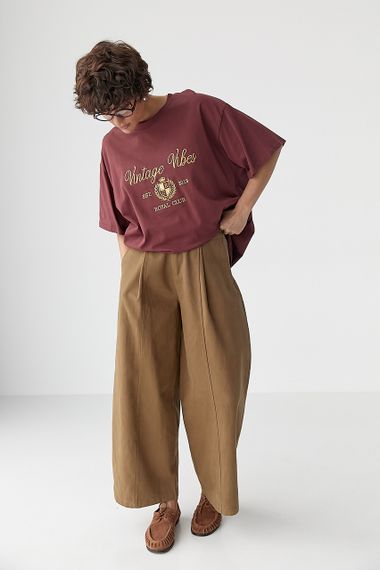 Оверсайз футболка з вишитими написами - бордо цвет, ONE SIZE (є розміри) | Зображення 2