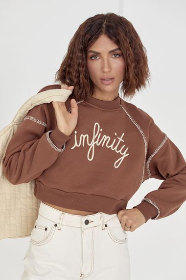 Короткий утепленный свитшот с вышитой надписью Infinity коричневый цвет S | Зображення 6