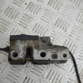 Замок капота Volkswagen Passat B7 Alltrack Замок капота Фольксваген Пассат б7 3C1823187