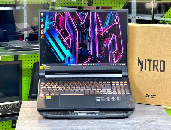 Ігровий ноутбук Acer Nitro V16 ANV16-61 / 16" (1920x1200) IPS / AMD Ryzen AI 7 350 (8 (16) ядер по 2.0 - 5.0 GHz) / 16 GB DDR5 / 1000 GB SSD NVMe / nVidia GeForce RTX 5060, 8 GB GDDR7, 128-bit / WebCam / Win 11 б/в | Зображення 1