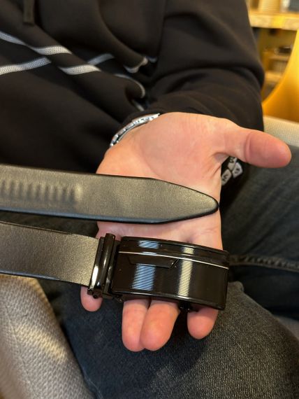 Чоловічий шкіряний ремінь із пряжкою автомат 4978 | Зображення 3