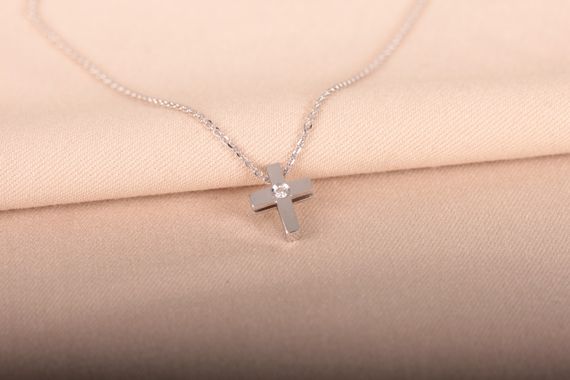 Подвеска крестик из белого золота на цепочке | Зображення 5