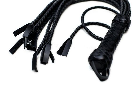 Флогер Кішка з натуральної шкіри 9 плетених хвостів по 50 см Art of Sex - Cat Flogger, Чорний | Зображення 3