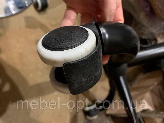 Стілець на чорній хрестовині з прогумованими коліщатками Alby (Албі) BK-Office 570 мм | Зображення 8