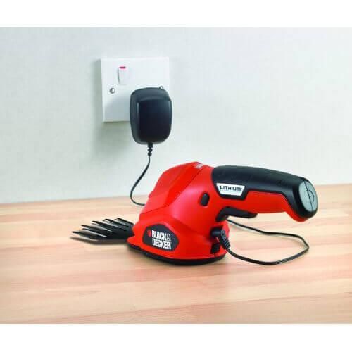 Ножиці акумуляторні BLACK+DECKER GSL200 | Зображення 1