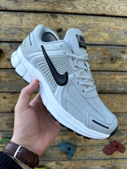 Кросівки Nike ZOOM Vomero 5 (light gray) | Зображення 4