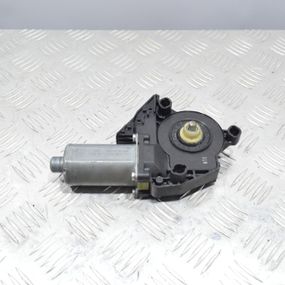 Моторчик склопідіймача передній лівий Audi A4 B6 2000-2004 Мотор скла Ауді а4 б6 0130821765