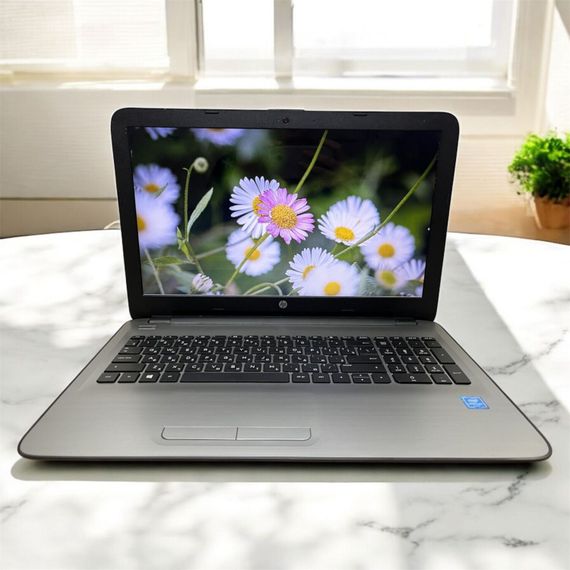 Ноутбук Б-клас HP 15-ay087ur / 15.6" (1366x768) TN / Intel Pentium N3710 (4 ядра по 1.6 - 2.56 GHz) / 4 GB DDR3 / 500 GB HDD / Intel HD Graphics / WebCam / Акб не працює б/в | Зображення 4