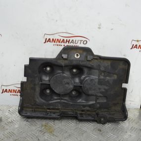 Підставка акумулятора Volkswagen Golf IV 1997-2005 Ящик акб Фольксваген Гольф 4 1J0915333