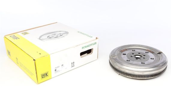 Демпфер зчеплення VW Golf V VW Passat 2.0GTI FSI 04-10 415 0330 10