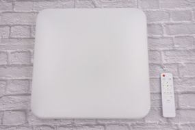 Сучасний квадратний світильник стельовий LED для кімнати кухні ванної з пультом 25716 Білий 4х38х38 см.