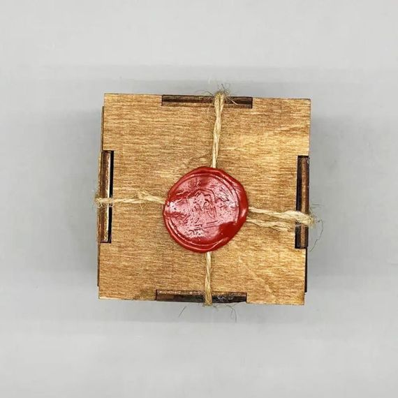 Прапор України (140х90см) у сувенірній дерев'яній коробці з гравіюванням / Український прапор до Дня Перемоги | Зображення 8