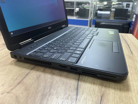Ноутбук Dell Latitude E5540 15.6 HD core i5 4300U/8gb/240SSD/Nvidia 720M-2gb | Зображення 1