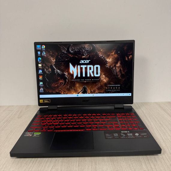 Ігровій ноутбук Acer Nitro 5 AN515-46 / 15.6" (1920x1080) IPS / AMD Ryzen 5 6600H (6 (12) ядер по 3.3 - 4.5 GHz) / 16 GB DDR5 / 512 GB SSD / nVidia GeForce RTX 3050, 4 GB GDDR6, 128-bit / WebCam б/в | Зображення 1