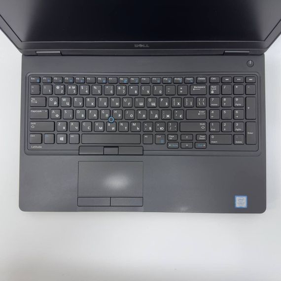 Ноутбук Dell Latitude 5580 / 15.6" (1920x1080) IPS / Intel Core i7-7820HQ (4 (8) ядра по 2.9 - 3.9 GHz) / 16 GB DDR4 / 256 GB SSD / nVidia GeForce 940MX, 2 GB GDDR5, 64-bit / WebCam / HDMI б/в + Подарунок Мишка та килимок | Зображення 3