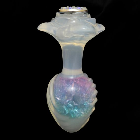 Анальная пробка ребристая UNIVIBE с камнем, силиконовая, радужная, 9 х 4.9 см sexstyle | Зображення 1