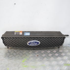 Решітка радіатора Ford Focus C-Max 2003-2007 Решітка бампера Форд Фокус Ц-Макс 3M51R8138 3M51R8138AG