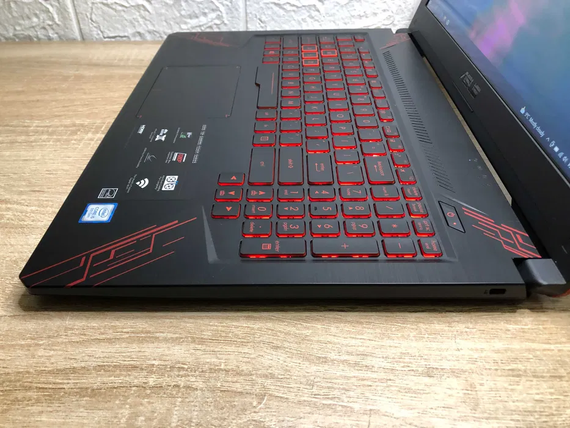 Ігровий Ноутбук Asus TUF FX504 + I5-8300H + GTX 1050 + 1 TB HDD | Зображення 2