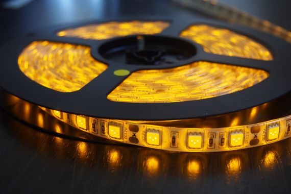 Светодиодная лента влагозащищенная теплый оттенок 12V 14.4W 5050 BROWN PCB CW IP65 1m (BY-009/60) | Зображення 6