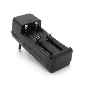Зарядное устройство универсальное TG-008 2A A/2A AA/18650.1.2-4.2V/1000mAh