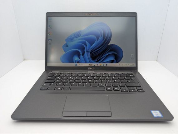 Ультрабук Dell Latitude 5400 / 14" (1920x1080) IPS / Intel Core i5-8365U (4 (8) ядра по 1.6 - 4.1 GHz) / 8 GB DDR4 / 240 GB SSD / Intel UHD Graphics / WebCam б/в | Зображення 1