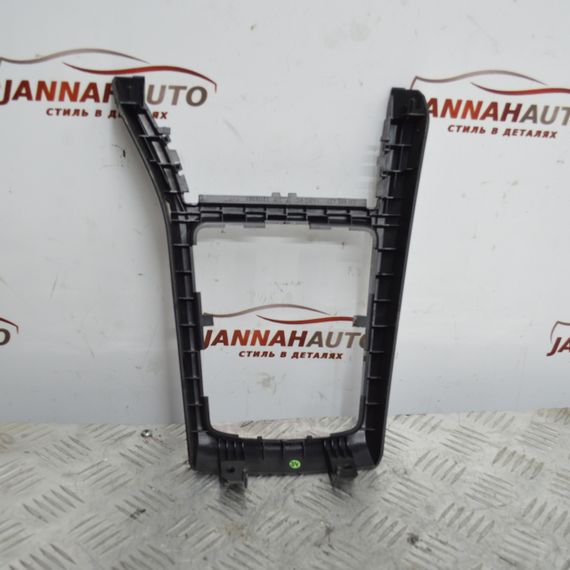 Рамка корпуса куліси Opel Astra H 2004-2010 накладка важеля перемикання передач МКПП Опель Астра 13116961 | Зображення 1