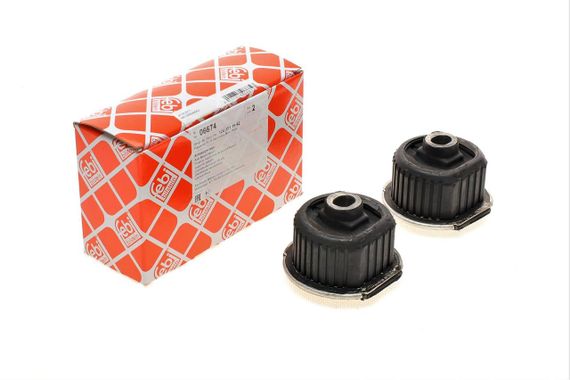 Сайлентблок балки задньої спереду Mercedes Benz W124 W201 C-class W202 82-00 06674