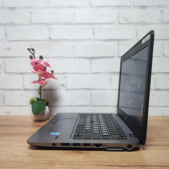 Нетбук HP EliteBook 820 G2 / 12.5" (1366x768) TN / Intel Core i5-5200U (2 (4) ядра по 2.2 - 2.7 GHz) / 8 GB DDR3 / 128 GB SSD / Intel HD Graphics 5500 / WebCam б/у | Зображення 5
