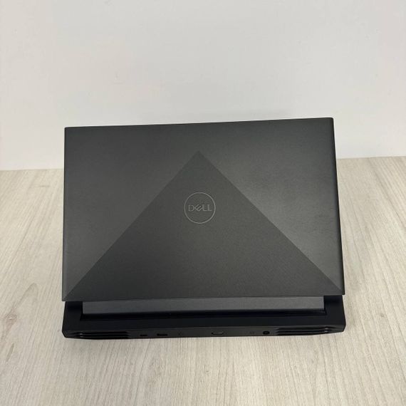 Игровой ноутбук Б-класс Dell G15 5511 / 15.6" (1920x1080) IPS / Intel Core i7-11800H (8 (16) ядер по 2.3 - 4.6 GHz) / 16 GB DDR4 / 512 GB SSD / nVidia GeForce RTX 3050, 4 GB GDDR6, 128-bit / WebCam б/у | Зображення 6