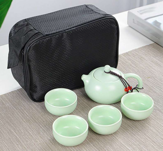 Чайний набір для чайної церемонії  дорожній -  чайник  та 4 кухлі  в сумці. Салатовий
