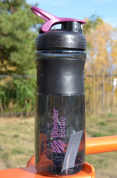 Спортивний шейкер (пляшка) BlenderBottle SportMixer Flip 28oz/820ml Black/Plum | Зображення 6