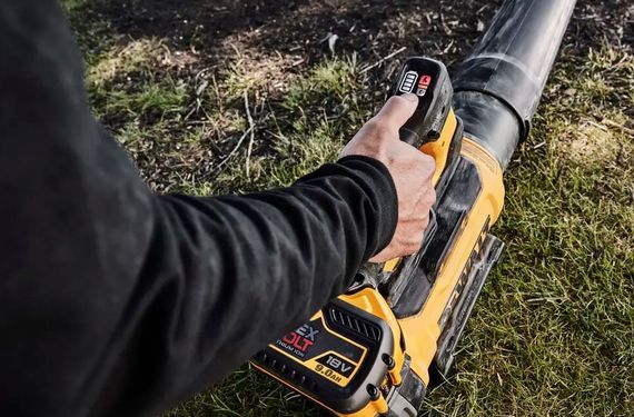 Повітродувка акумуляторна DeWalt безщіткова з АКБ та ЗП (DCMBL777X1) | Зображення 2