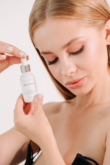 Зволожуюча сироватка для обличчя Aqua Farmasi 30 мл | Зображення 6