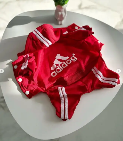 Костюм спортивний для собак Adidog червоний XL | Зображення 1