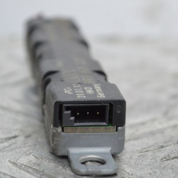 Підсилювач антени Audi Q5 8R нижній Ауді ку5 8R0035225C | Зображення 2